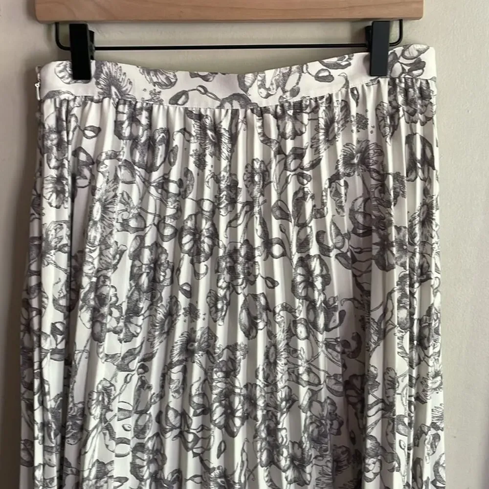Brooks Brothers Red Fleece Floral Pleated Skirt
